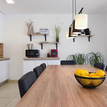 Holiday Home Lana Supetar Zewnętrze zdjęcie