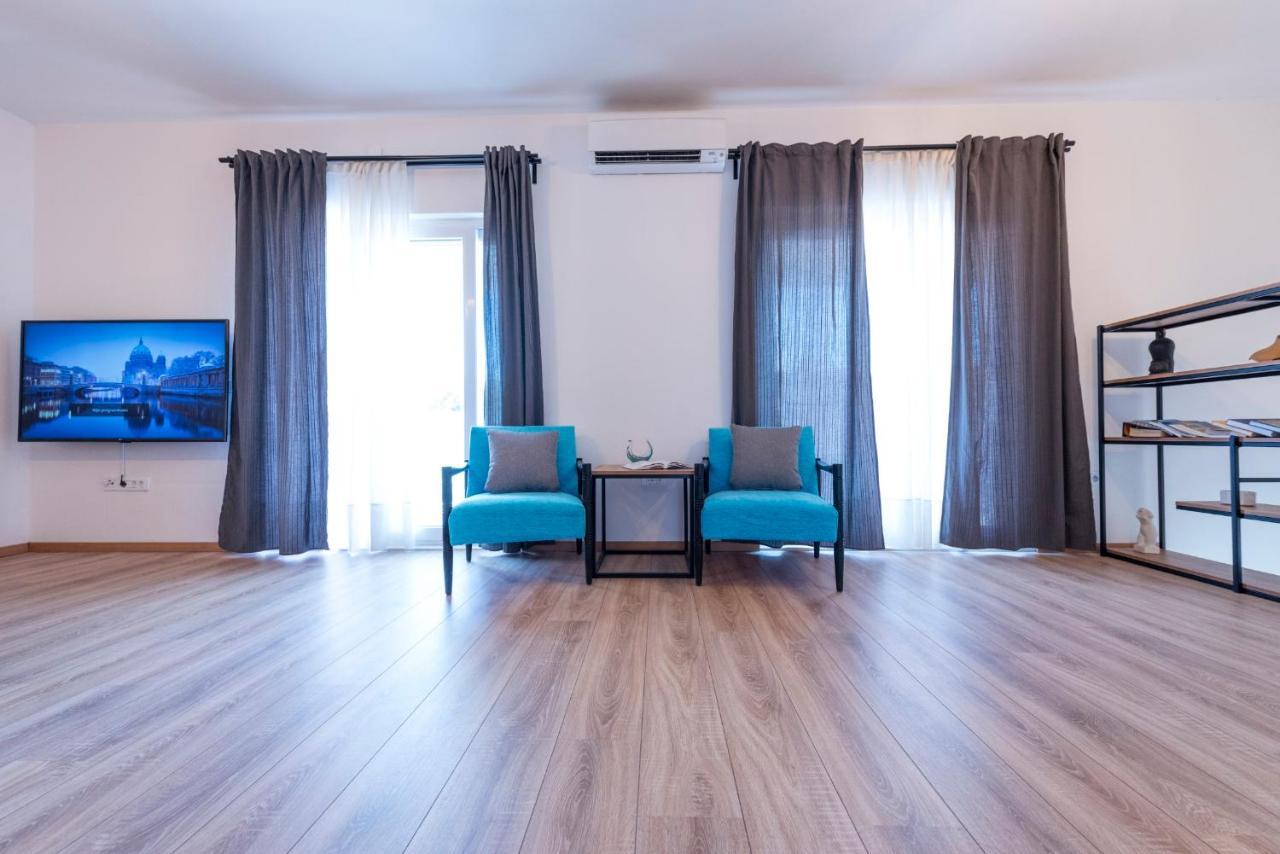 Holiday Home Lana Supetar Zewnętrze zdjęcie