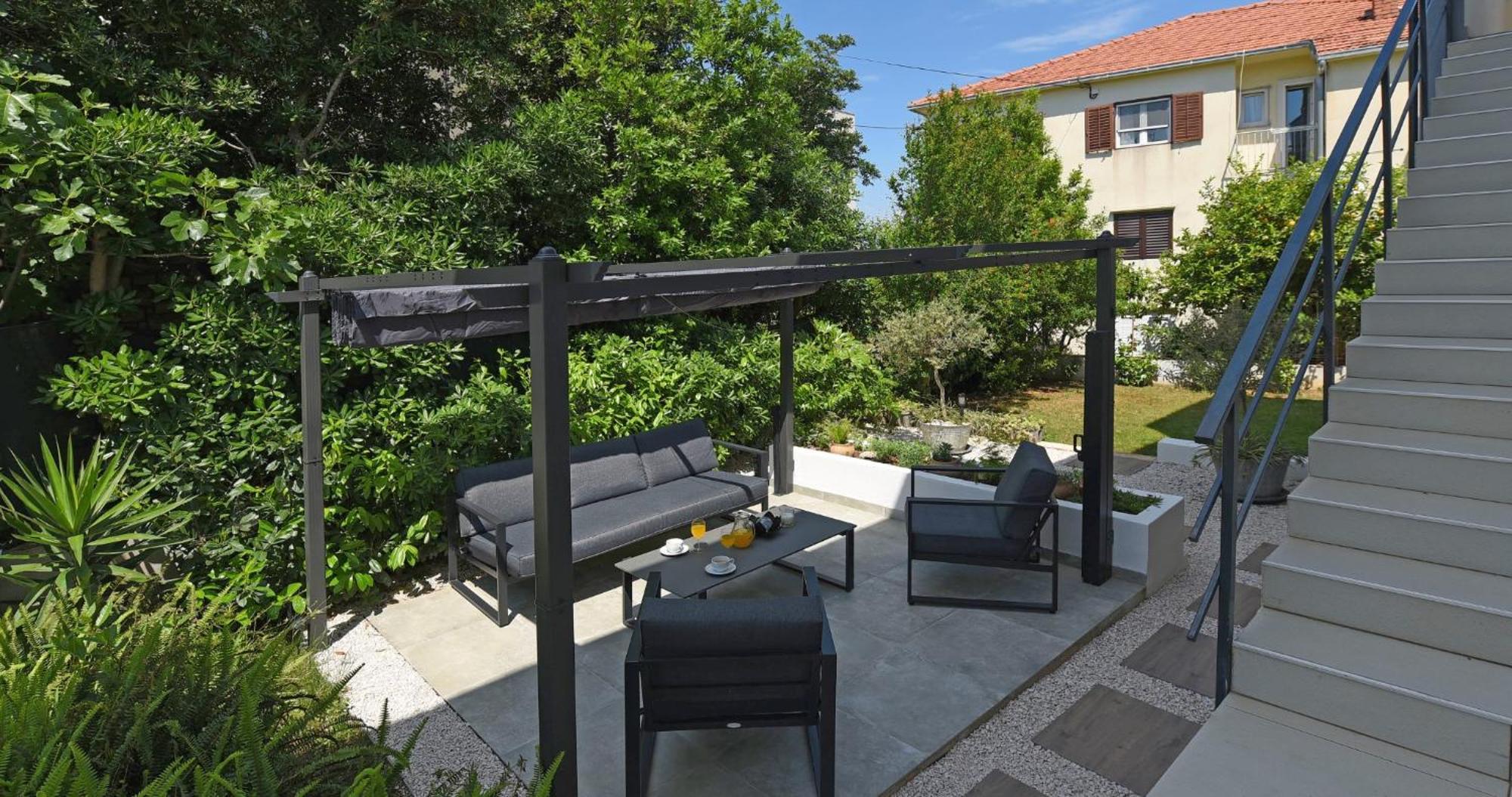 Holiday Home Lana Supetar Zewnętrze zdjęcie